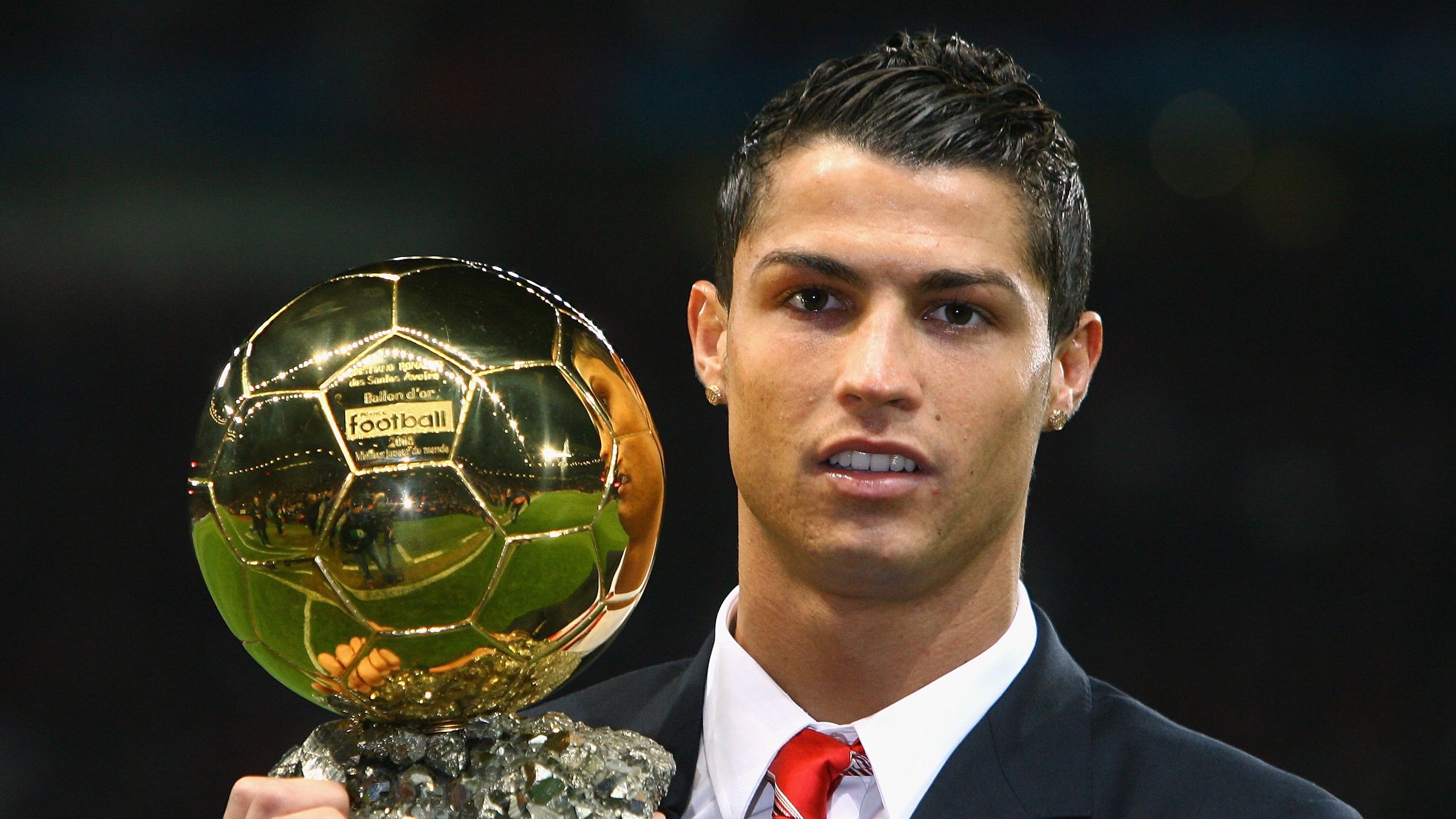 开云在线直播-托蒂之城新王加冕，当永恒罗马掀翻白色战舰