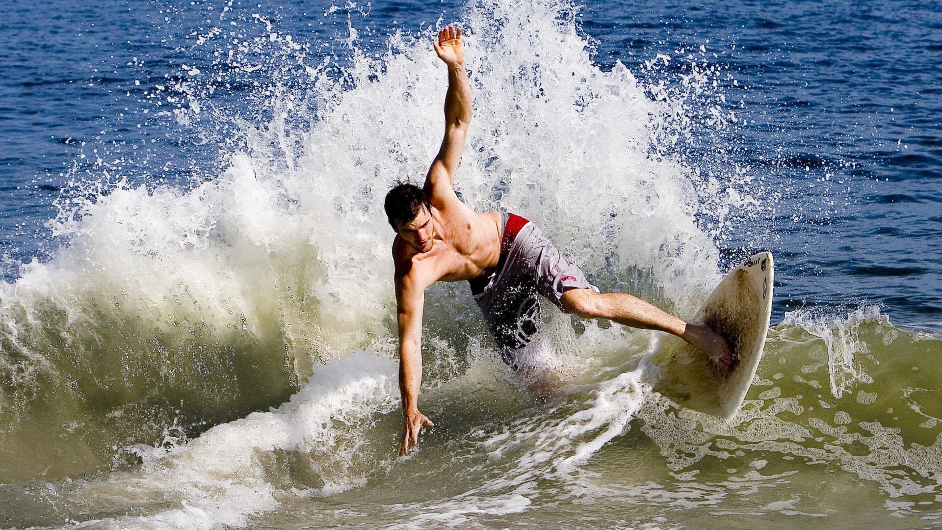 开云体育中国官网-震撼与惊叹，德国队完胜马来西亚，安赛龙独舞惊艳四座