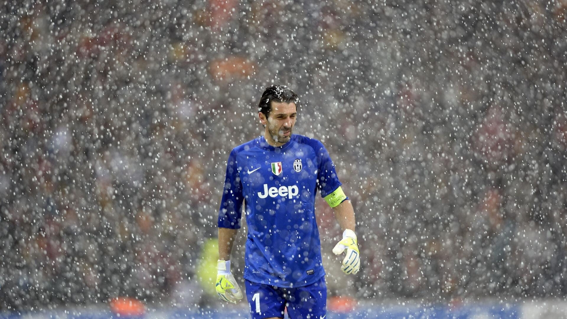 开云下载-大英双核,当足球遇见乒乓,时代露出它的孤傲棱角